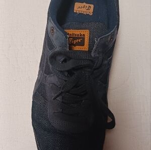 Onitsuka tiger shoes 10.5